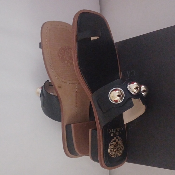 Vince Camuto Shoes - Picture 6 of 9